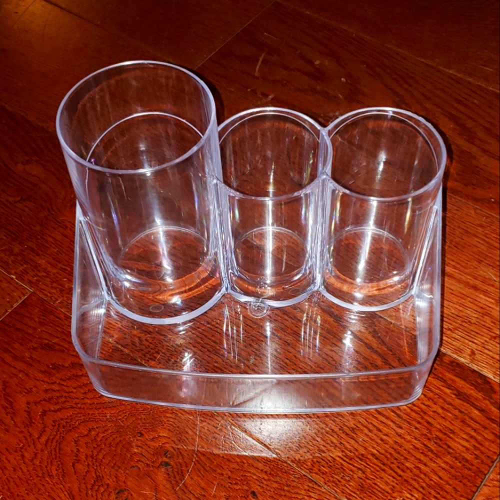 Makeup organizer